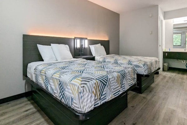 Foto van 1 tweepersoonsbed (Queensize) | Nieuw ontwerp - Vakantiehuis in Nashua - BedRoom