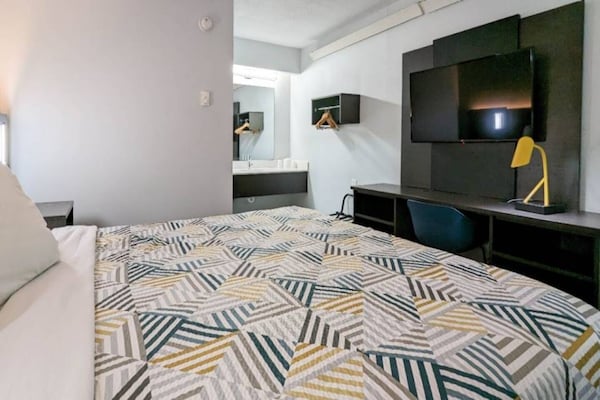 Foto van 1 tweepersoonsbed (Queensize) | Nieuw ontwerp - Vakantiehuis in Nashua - BedRoom