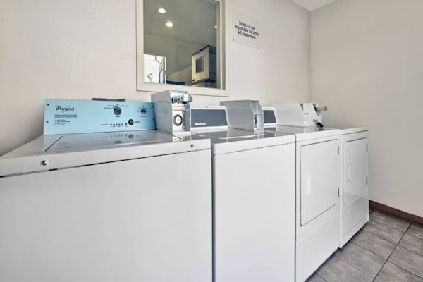 Foto van 1 tweepersoonsbed (queensize) | Niet-roken, koelkast (Micfridge) - Facilities