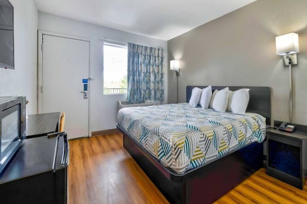 Foto van 1 kingsize bed | Rookvrij - Vakantiehuis in Gallup - BedRoom