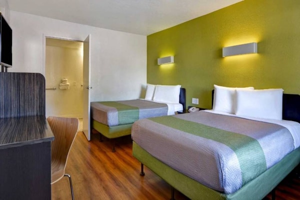 Foto van 1 tweepersoonsbed (Queensize) | Uitgebreide suite - Vakantiehuis in Destin - BedRoom