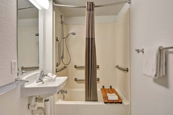 Foto van 1 tweepersoonsbed (Queensize) | Uitgebreide suite - Vakantiehuis in Destin - BathRoom