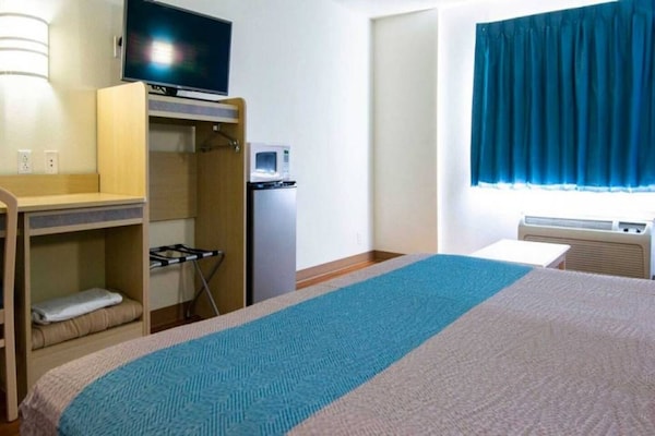 Foto van 1 kingsize bed | Rookvrij - Vakantiehuis in Las Cruces - BedRoom