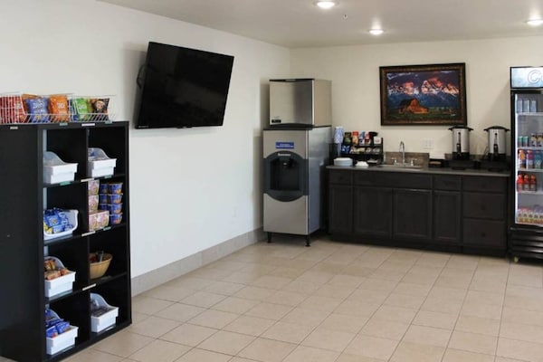 Foto van 1 tweepersoonsbed (queensize) | Rookvrij - Vakantiehuis in Rexburg - FloorPlan
