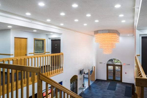 Foto van 1 kingsize bed | suite, rookvrij, bubbelbad - Vakantiehuis in Richmond IN - FloorPlan