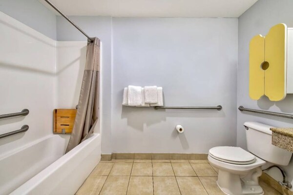 Foto van Queensize|mobiele toegang|badkuip - Vakantiehuis in EAGLE PASS - BathRoom