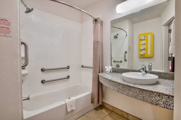 Foto van 1 tweepersoonsbed (queensize) | Rookvrij - Vakantiehuis in EAGLE PASS - Facilities