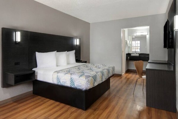 Foto van 1 tweepersoonsbed (Queensize) | San Antonio - Vakantiehuis in San-Antonio - BedRoom