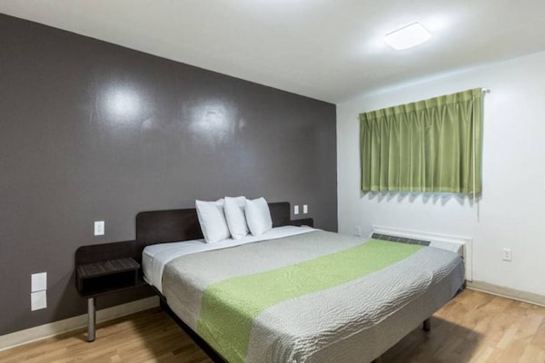Foto van 1 kingsize bed | rolstoeltoegankelijk | keuken | rookvrij - BedRoom