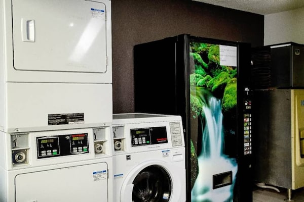 Foto van 1 tweepersoonsbed (queensize) | Rookvrij - Vakantiehuis in MODESTO - Facilities