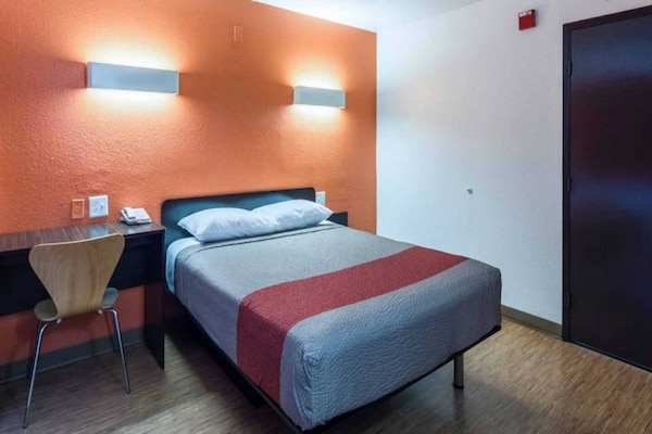 Foto van 1 tweepersoonsbed (queensize) | Roken toegestaan - Vakantiehuis in Oroville - BedRoom