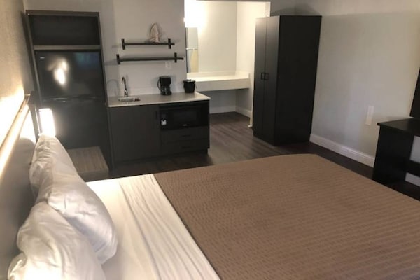 Foto van 1 kingsize bed | Rookvrij - Vakantiehuis in Sacramento CA - Facilities