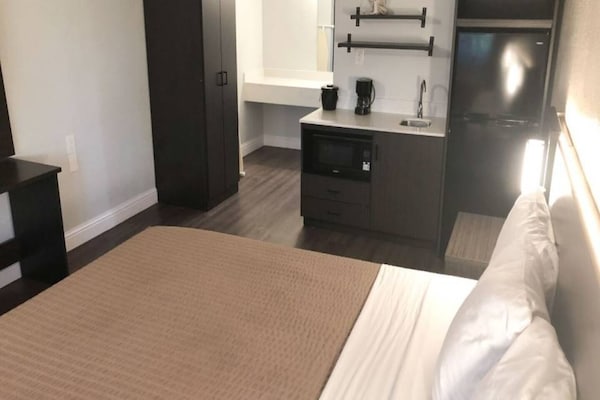 Foto van 1 kingsize bed | Rookvrij - Vakantiehuis in Sacramento CA - Kitchen