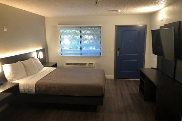 Foto van 1 kingsize bed | Rookvrij - Vakantiehuis in Sacramento CA - Facilities