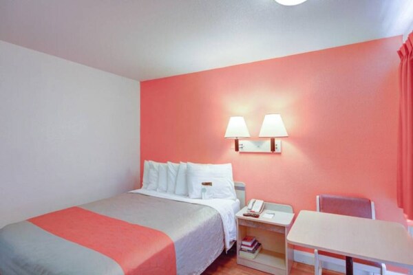 Foto van 1 tweepersoonsbed (Queensize) | Nsmk, Micfridge - Vakantiehuis in St George UT - BedRoom