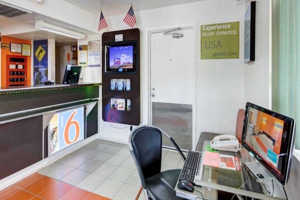 Foto van 1 tweepersoonsbed (Queensize) | Nsmk, Micfridge - Vakantiehuis in St George UT - FloorPlan