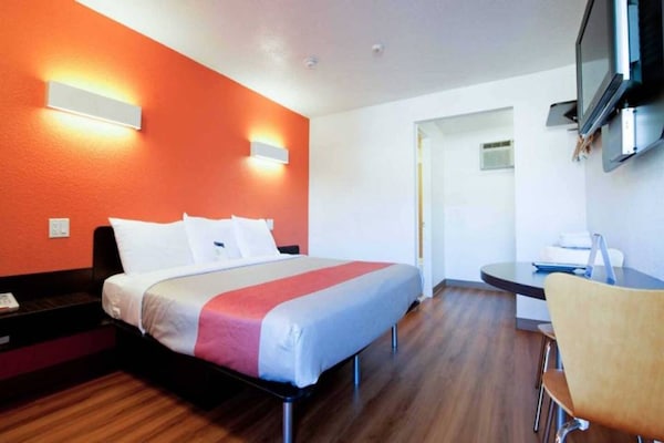 Foto van 1 kingsize bed | Niet roken - Vakantiehuis in Bremerton - BedRoom