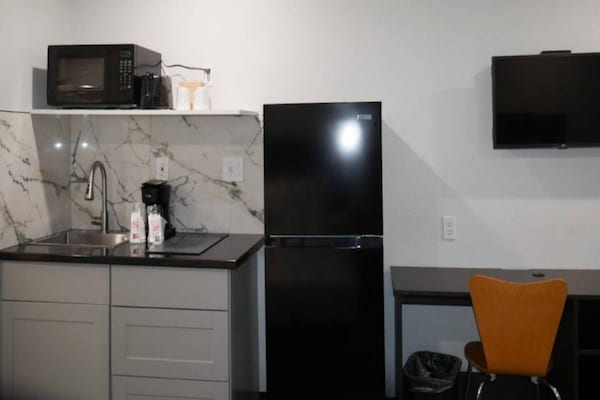 Foto van 1 tweepersoonsbed (queensize) | NS | Keuken - Vakantiehuis in Tacoma - Kitchen