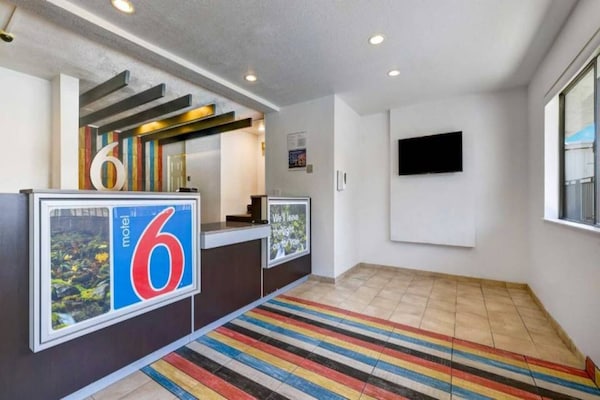 Foto van 1 tweepersoonsbed | Premium minikoelkast - Vakantiehuis in Kirkland - Facilities