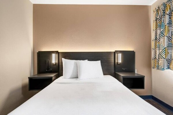 Foto van 1 tweepersoonsbed (queensize) | Rookvrij - Vakantiehuis in Kirkland - BedRoom