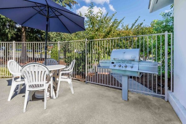 Foto van 1 tweepersoonsbed (queensize) | Rookvrij, Keuken - Vakantiehuis in SeaTac - Facilities