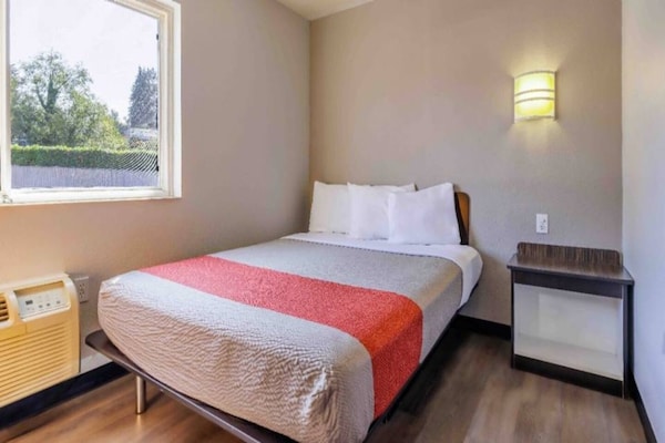 Foto van 1 tweepersoonsbed (queensize) | Rookvrij - Vakantiehuis in Seattle - Facilities