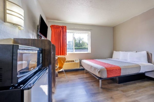 Foto van 1 tweepersoonsbed (queensize) | Niet-roken, koelkast (Micfridge) - Facilities