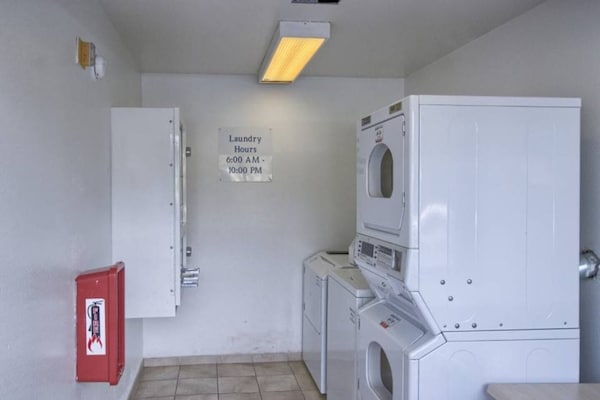 Foto van 1 tweepersoonsbed (queensize) | Rookvrij - Vakantiehuis in Everett - Facilities