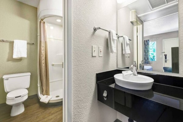 Foto van 1 tweepersoonsbed (Queensize) | Deluxe - Vakantiehuis in Issaquah - BathRoom