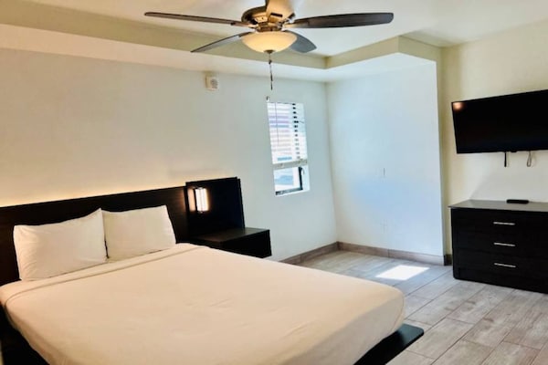 Foto van 1 kingsize bed | Rookvrij, Keuken - Vakantiehuis in Sierra Vista - Facilities