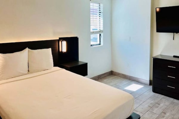 Foto van 1 tweepersoonsbed (queensize) , rookvrij, keuken - Vakantiehuis in Sierra Vista - BedRoom
