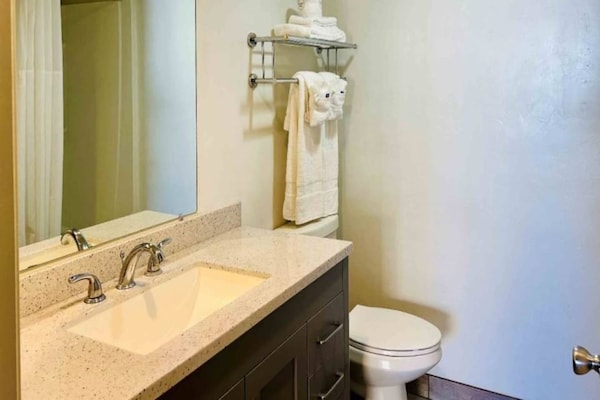 Foto van 1 tweepersoonsbed (queensize) , rookvrij, keuken - Vakantiehuis in Sierra Vista - BathRoom
