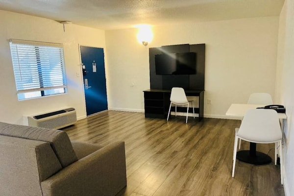 Foto van 1 tweepersoonsbed (queensize) , rookvrij, keuken - Vakantiehuis in Sierra Vista - Facilities