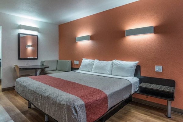 Foto van 1 kingsize bed | Rookvrij - Vakantiehuis in Texarkana TX - Facilities