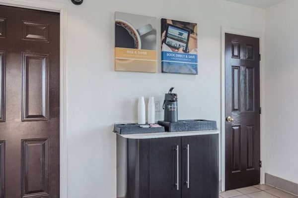 Foto van 1 kingsize bed | Roken toegestaan - Vakantiehuis in Texarkana TX - FloorPlan