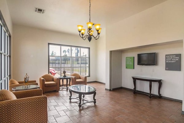 Foto van 1 kingsize bed | Rookvrij, Keuken - Vakantiehuis in Tyler TX - FloorPlan