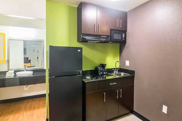 Foto van 1 kingsize bed | Rookvrij, Keuken - Vakantiehuis in Tyler TX - Kitchen