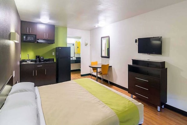 Foto van 1 kingsize bed | Roken toegestaan, Keuken - Vakantiehuis in Tyler TX - BedRoom