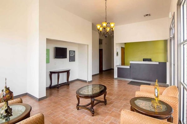 Foto van 1 kingsize bed | Roken toegestaan, Keuken - Vakantiehuis in Tyler TX - FloorPlan