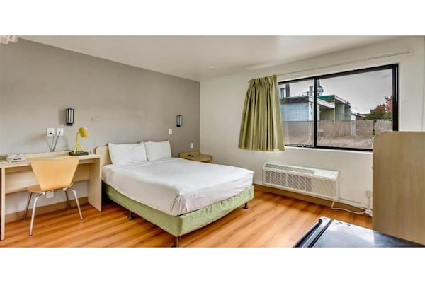 Foto van 1 tweepersoonsbed (Queensize) | Gehoorvrie - Vakantiehuis in Ogden - BedRoom