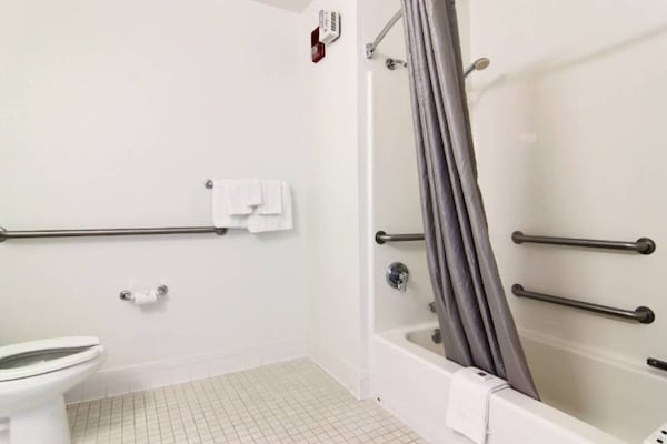 Foto van 1 kingsize bed | Albuquerque - Vakantiehuis in Albuquerque NM - Facilities