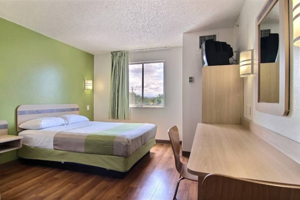 Foto van 1 tweepersoonsbed (queensize) | Toegankelijk voor mindervaliden/bad - BedRoom