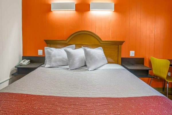 Foto van 1 kingsize bed | Roken toegestaan, koelkast aanwezig - BedRoom