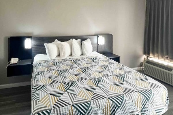 Foto van 1 kingsize bed | Roken toegestaan, koelkast aanwezig - BedRoom