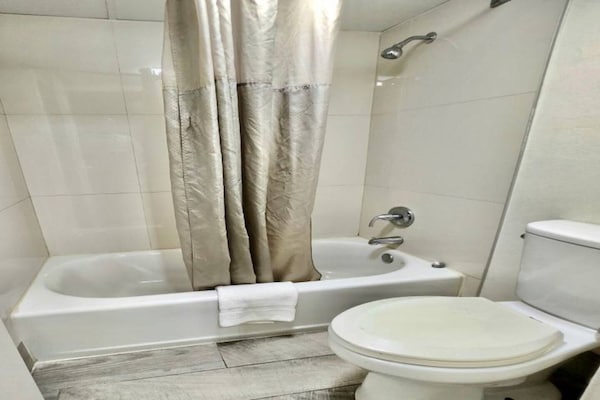 Foto van 1 kingsize bed, rookvrije keuken - Vakantiehuis in Columbus GA - Facilities