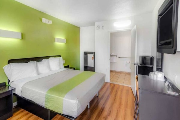 Foto van 1 kingsize bed | Roken toegestaan, koelkast aanwezig - BedRoom
