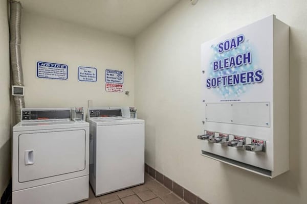 Foto van 1 tweepersoonsbed (queensize) | Rookvrij - Vakantiehuis in Indianapolis IN - Facilities