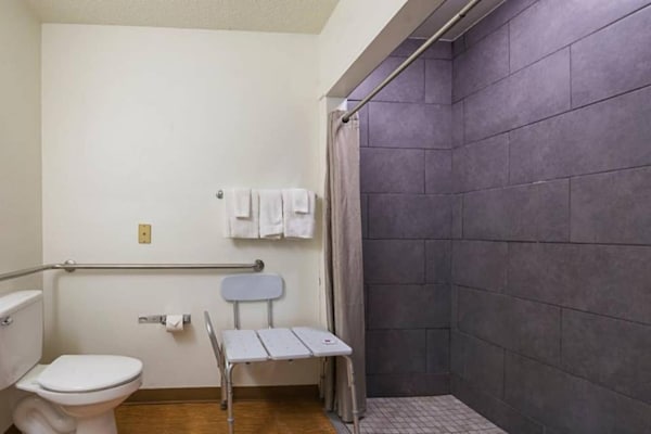 Foto van 1 tweepersoonsbed (queensize) | Rookvrij - Vakantiehuis in Indianapolis IN - Facilities