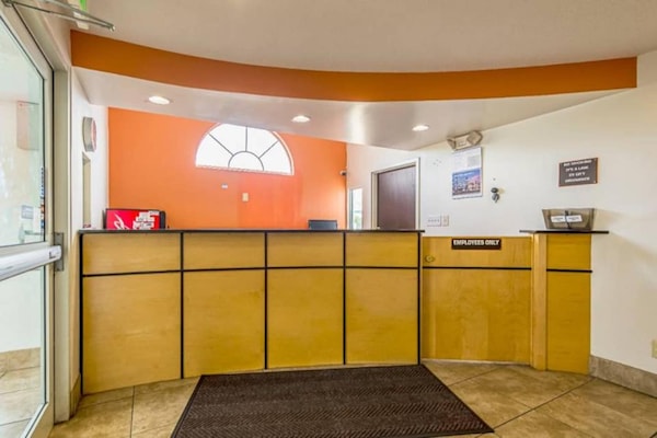 Foto van 1 tweepersoonsbed (queensize) | Rookvrij - Vakantiehuis in Indianapolis IN - ExteriorSummer