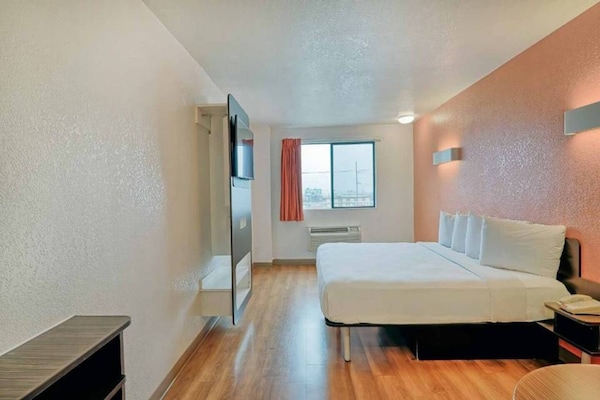 Foto van 1 King Bed | Premium | Mini Koelkast - Vakantiehuis in Inglewood - BedRoom